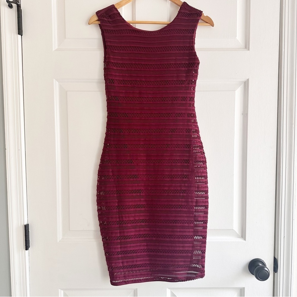 Guess Wine Sleeveless Slip on Bodycon Dress Size Small